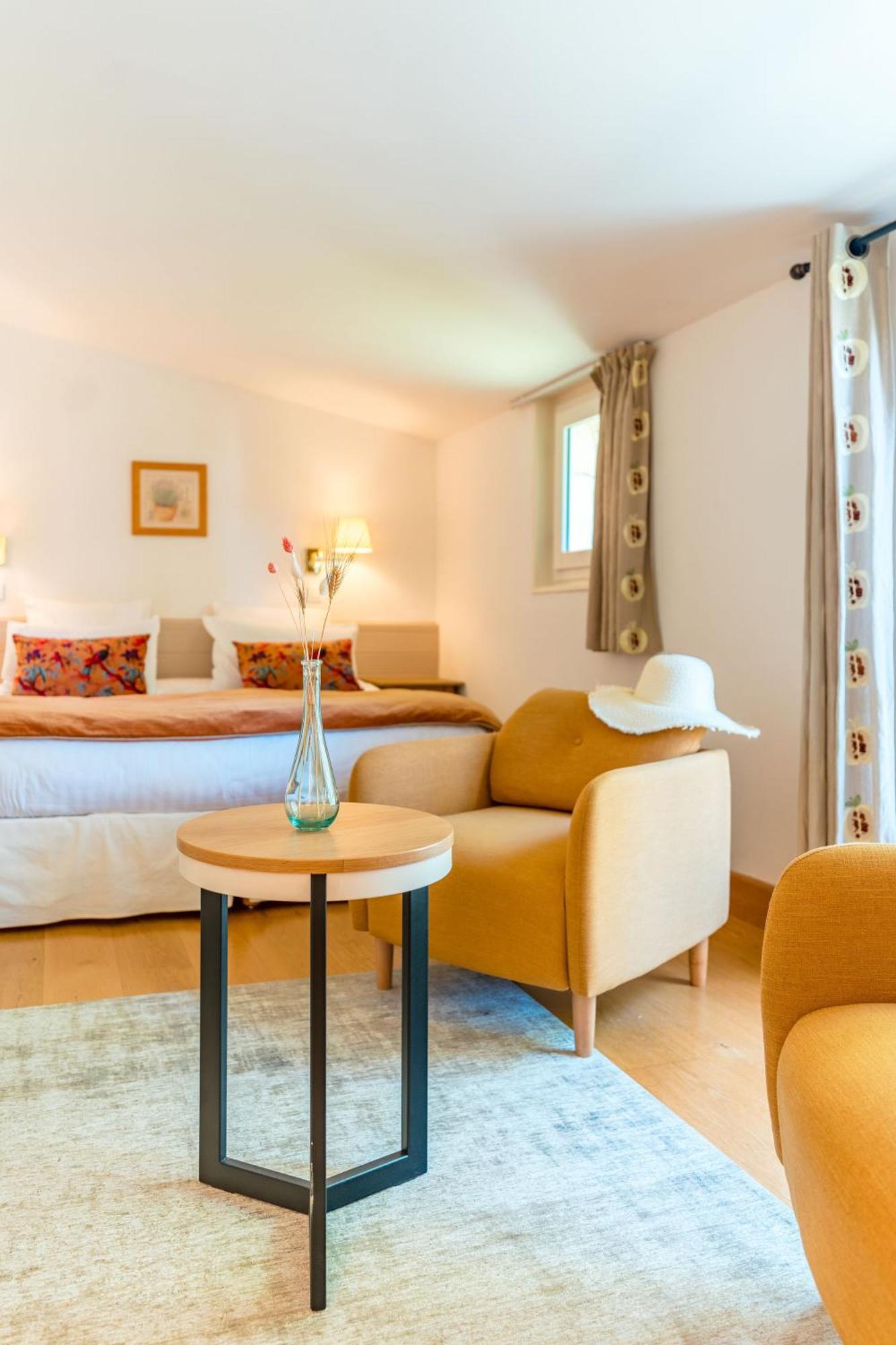 Hotel De La Cremaillere 4*